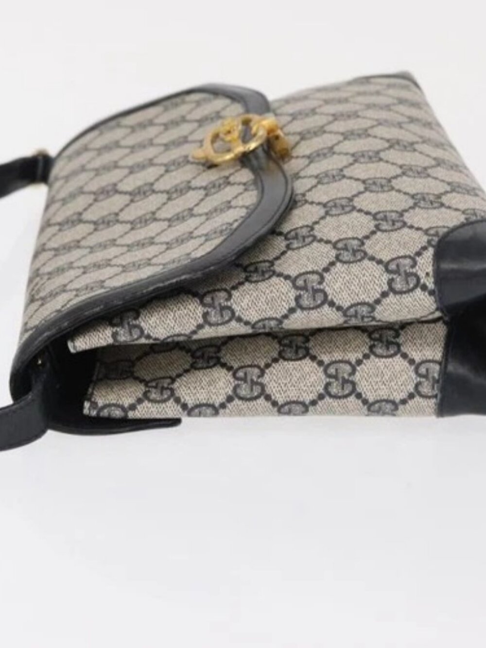 GUCCI GG Supreme Shoulder Bag PVC Navy Gold Auth gh1657 - Picture 4 of 16